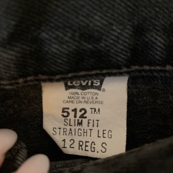 Vintage Levi’s Denim Shorts - Picture 2 of 4